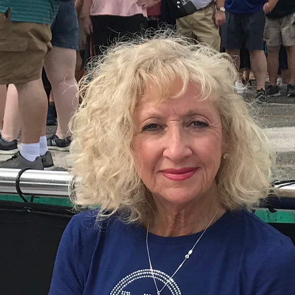 Meet your Posher, Gail - Picture 1 of 1